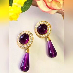 Vintage 80's/90's Purple cab rhinestone surround w/teardrop dangle earrings